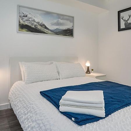 Morden Lovely 3Bedroom Apartment London Abbey Wood Exterior photo
