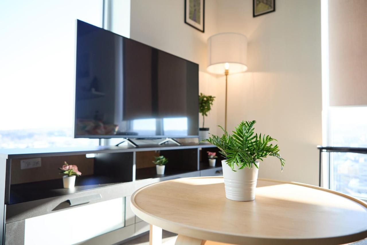 Morden Lovely 3Bedroom Apartment London Abbey Wood Exterior photo