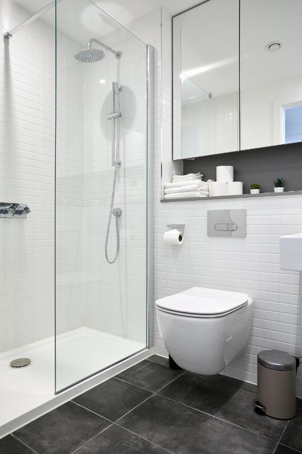 Morden Lovely 3Bedroom Apartment London Abbey Wood Exterior photo